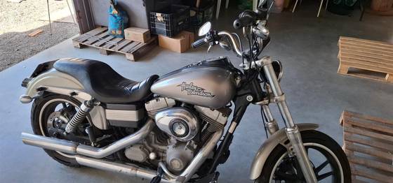 HARLEY-DAVIDSON DYNA SUPER GLIDE 